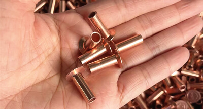 Kobbernitter sendes til Europa